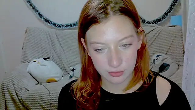 Lily Ember online show from 12-18-25, 06:12