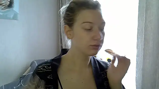 Lily Ember online show from 10-03-25, 10:39