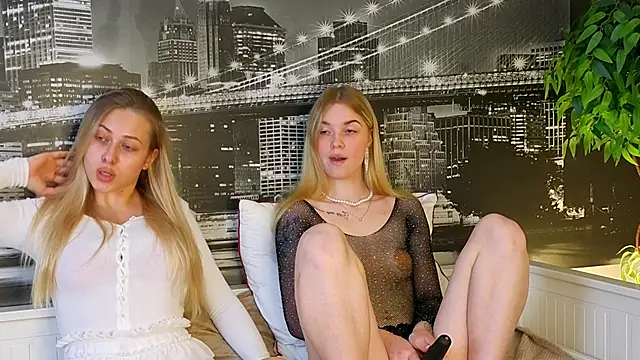 ChristyMarshall online show from 11-06-25, 04:00