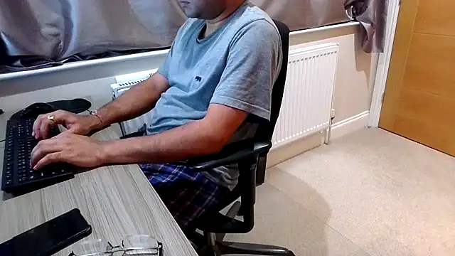 rogamuffin online show from 02-08-26, 12:08