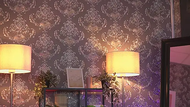 AlmaVelia online show from 09-16-25, 07:04