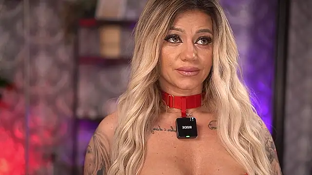 Snapshot of AlmaVelia chatting on 02-20-26, 10:06 AlmaVelia online show from 02-20-26, 10:06