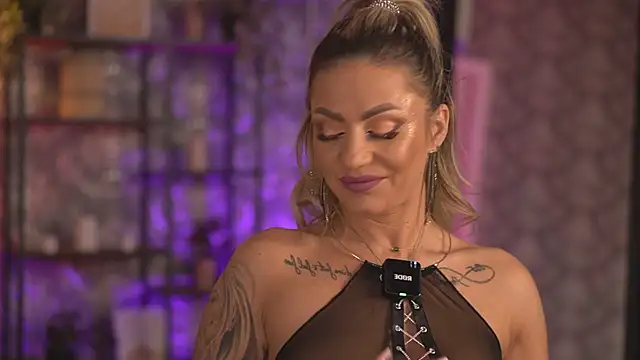 AlmaVelia online show from 09-29-25, 07:08