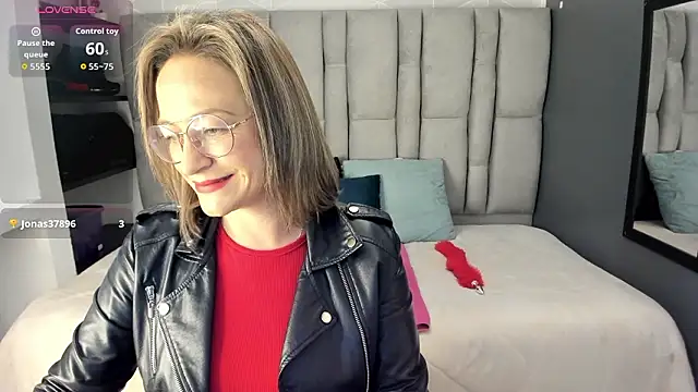 Charlot milf online show from 02-09-26, 12:03