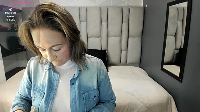 Charlot milf online show from 03-26-26, 11:41