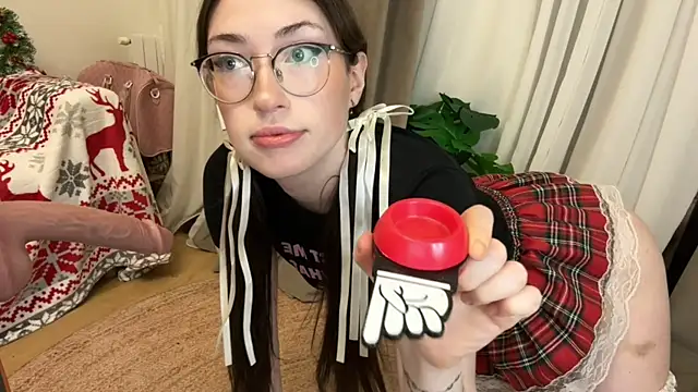 Kelly Berry   online show from 12-19-25, 04:53