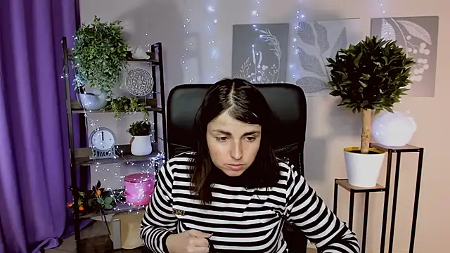 MartaEdams online show from 04-07-26, 06:04