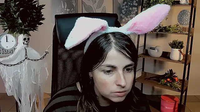 MartaEdams online show from 10-30-25, 06:12