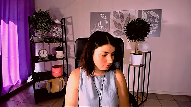 MartaEdams online show from 06-12-26, 05:27