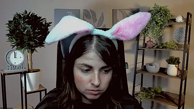 MartaEdams online show from 11-13-25, 06:17