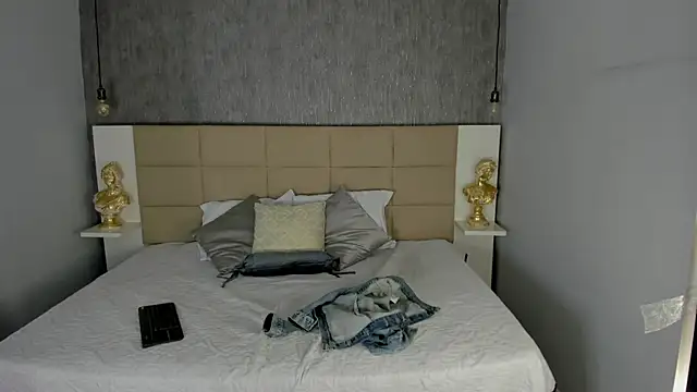Snapshot of SamayRyann chatting on 07-18-26, 01:52 SamayRyann online show from 07-18-26, 01:52