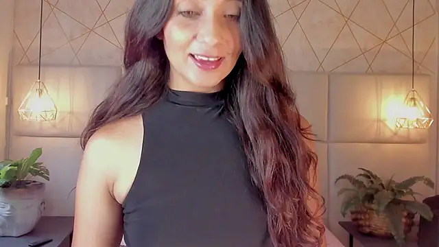 Snapshot of SamayRyann chatting on 05-15-26, 01:42 SamayRyann online show from 05-15-26, 01:42