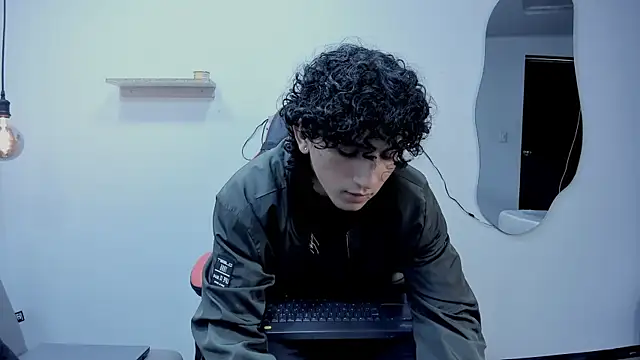 Snapshot of JackesTaylor chatting on 09-14-25, 04:46 JackesTaylor online show from 09-14-25, 04:46