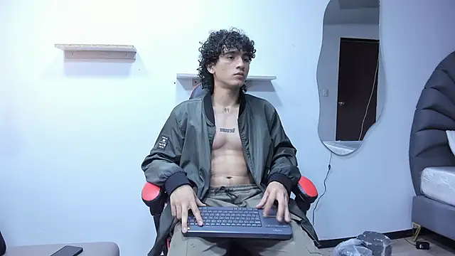 Snapshot of JackesTaylor chatting on 09-11-25, 05:07 JackesTaylor online show from 09-11-25, 05:07