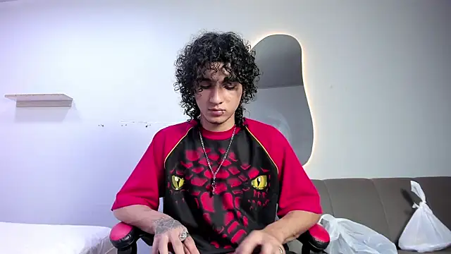 JackesTaylor online show from 04-05-26, 05:03