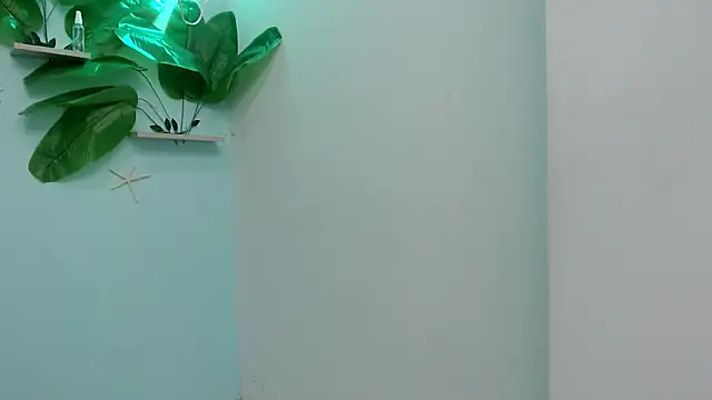 eladyrous98 online show from 11-01-25, 02:11