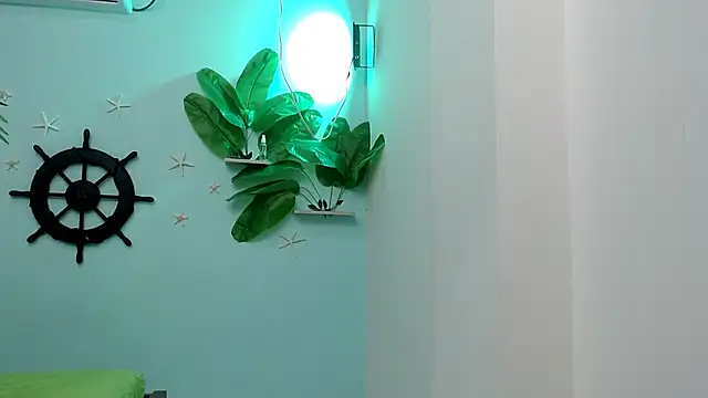 eladyrous98 online show from 11-02-25, 07:35