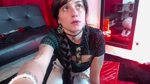 Samy Hoops online show from 12-18-25, 07:29