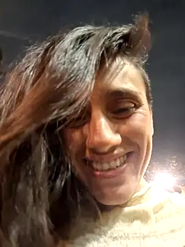 Snapshot of Samy_Hoops chatting on 03-26-26, 01:59 Samy Hoops online show from 03-26-26, 01:59