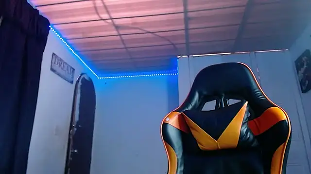 Abbiprada online show from 09-30-25, 07:20