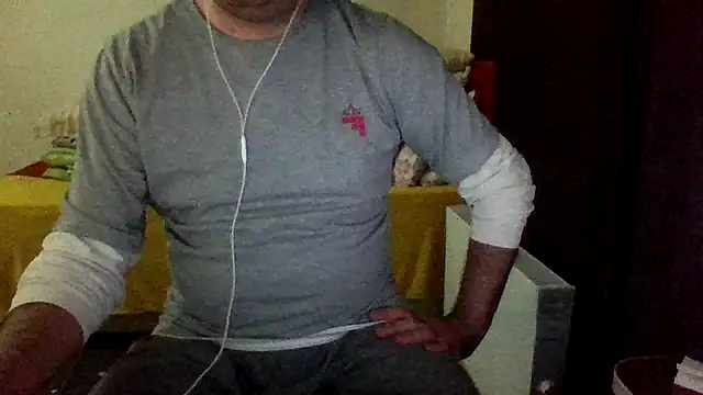 st206boy online show from 03-12-26, 12:38