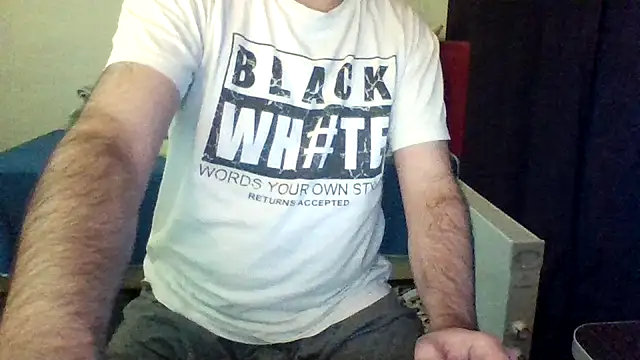 Snapshot of st206boy chatting on 02-17-26, 11:35 st206boy online show from 02-17-26, 11:35