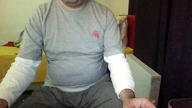 Snapshot of st206boy chatting on 02-22-26, 10:11 st206boy online show from 02-22-26, 10:11