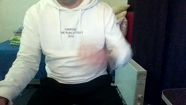 Snapshot of st206boy chatting on 01-18-26, 11:19 st206boy online show from 01-18-26, 11:19