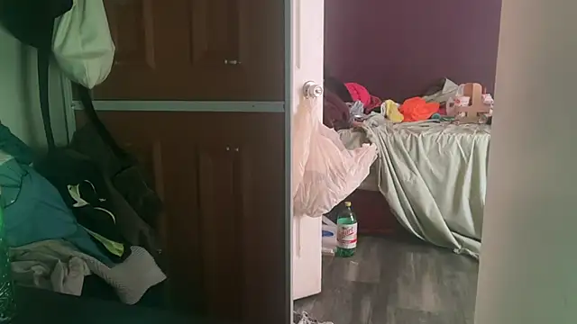 kSwisssxxx online show from 01-13-26, 08:02