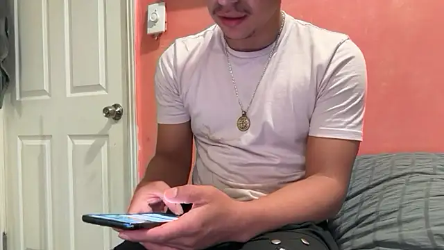 kSwisssxxx online show from 11-03-25, 03:34