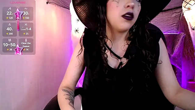 Amara Davis online show from 10-29-25, 05:06