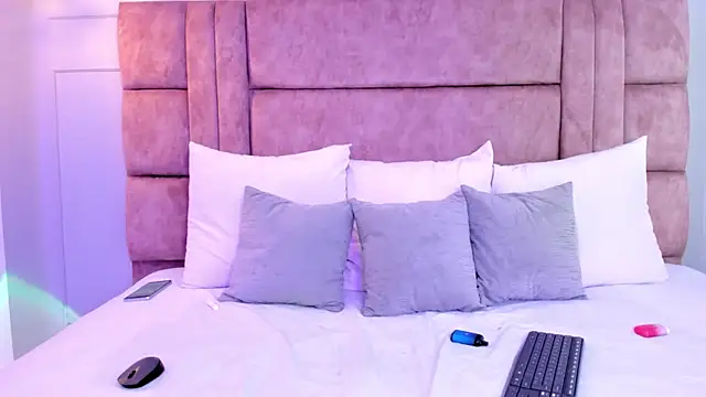 cloe bunnny online show from 09-26-25, 06:26