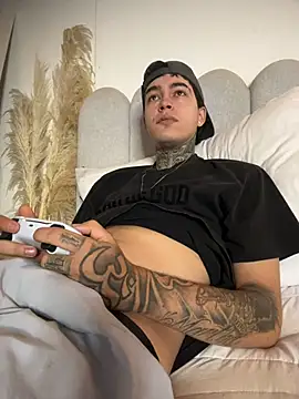 samm4044 online show from 02-20-26, 04:31