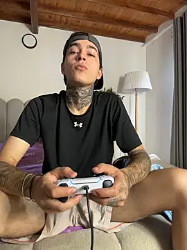 samm4044 online show from 02-28-26, 07:35