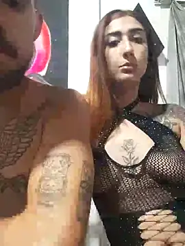 Snapshot of parejajuguetona420 chatting on 03-03-26, 02:40 parejajuguetona420 online show from 03-03-26, 02:40