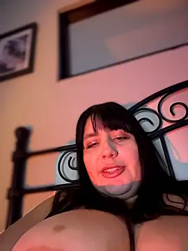 victoria amatista  online show from 03-28-26, 10:16