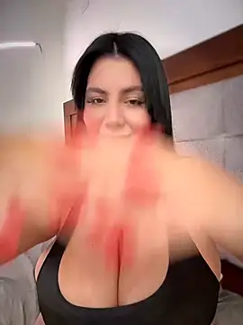 Snapshot of victoria_amatista_ chatting on 07-07-26, 06:33 victoria amatista online show from 07-07-26, 06:33