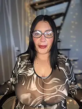 victoria amatista  online show from 10-22-25, 06:51