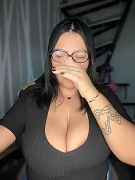 victoria amatista  online show from 11-01-25, 01:01