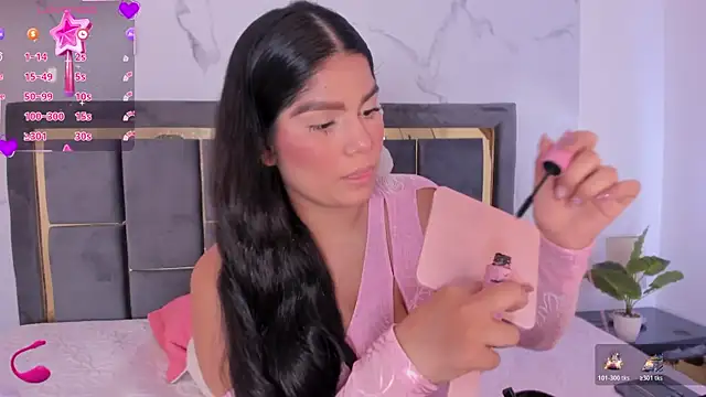 Kendall Jonss1 online show from 12-19-25, 10:28