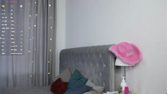 TaiteFairfield online show from 09-20-25, 08:52