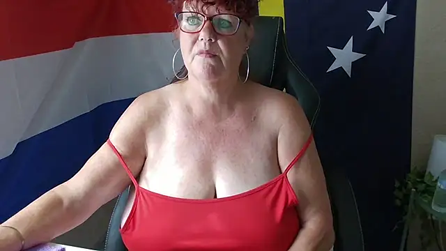 -Curvy- online show from 06-13-26, 08:56
