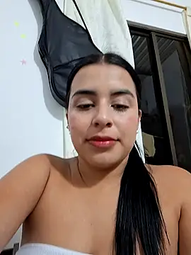 Snapshot of channell0 chatting on 09-28-25, 06:09 channell0 online show from 09-28-25, 06:09