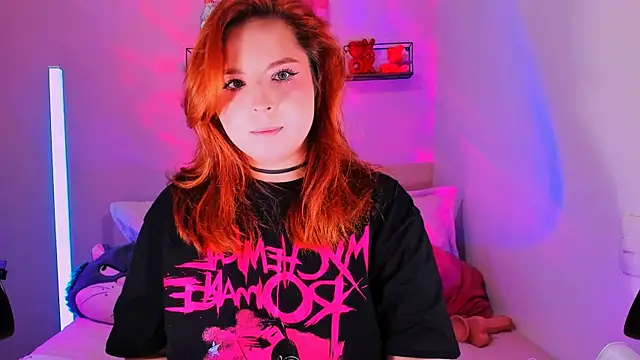 Snapshot of Rosie_Good_girl chatting on 06-30-26, 02:22 Rosie Good girl online show from 06-30-26, 02:22