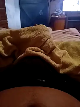 Snapshot of Davidii907552 chatting on 03-16-26, 04:21 Davidii907552 online show from 03-16-26, 04:21