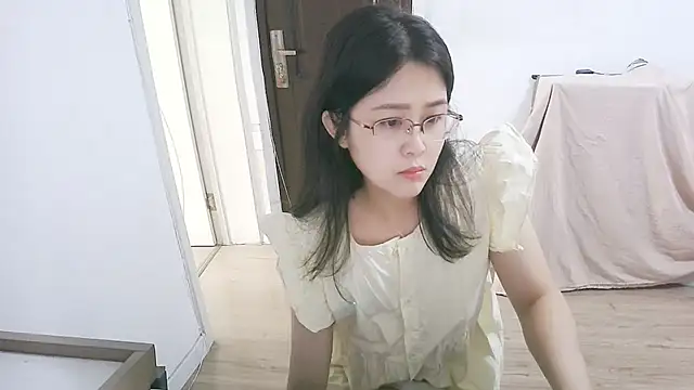 Snapshot of 98bunny chatting on 06-24-26, 02:32 98bunny online show from 06-24-26, 02:32