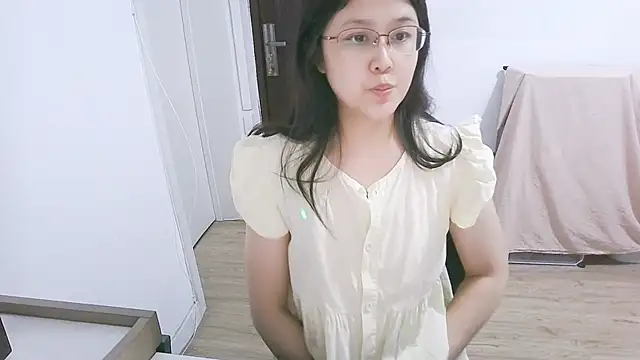 Snapshot of 98bunny chatting on 07-18-26, 02:14 98bunny online show from 07-18-26, 02:14