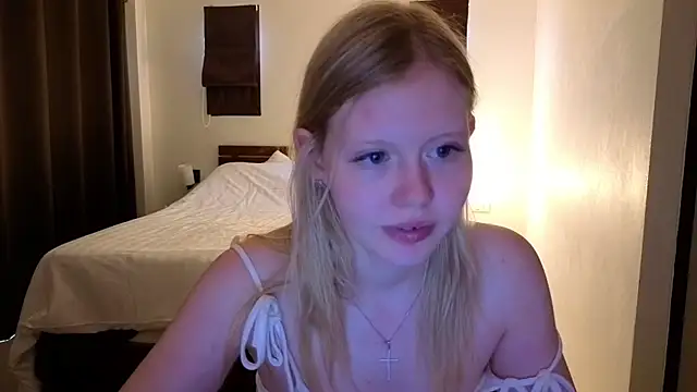 Snapshot of Wendy_228 chatting on 06-30-26, 03:17 Wendy 228 online show from 06-30-26, 03:17