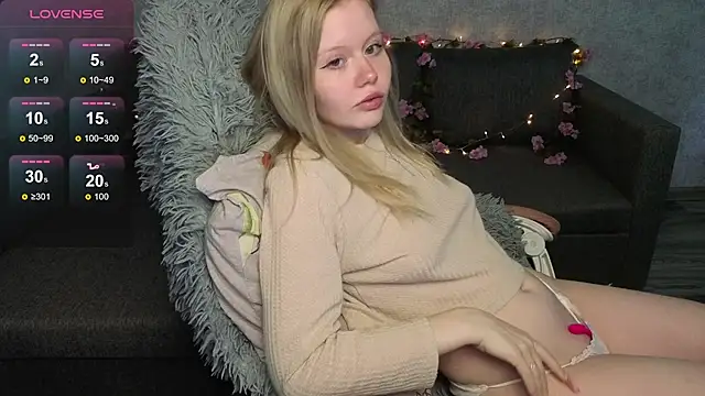 Snapshot of Wendy_228 chatting on 05-22-26, 01:14 Wendy 228 online show from 05-22-26, 01:14