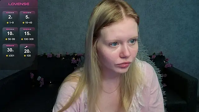 Snapshot of Wendy_228 chatting on 07-19-26, 03:15 Wendy 228 online show from 07-19-26, 03:15